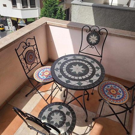 Red Velvet Apartment Varna Exterior photo