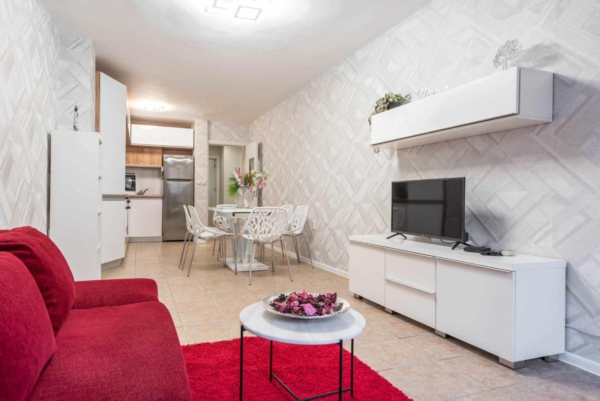 Red Velvet Apartment Varna Exterior photo